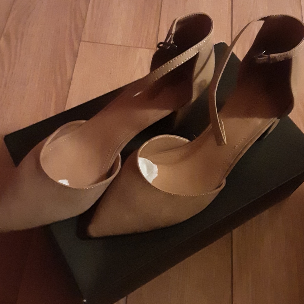 Shoe